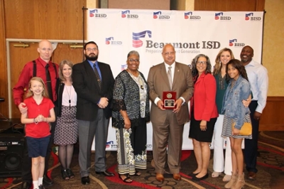 Greater South Park Partneship Committee recognized for Business Partnership with BISD and NEST Project