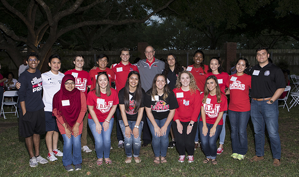 New LU Ambassadors with President Evans