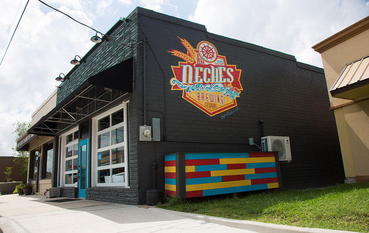 Neches Brewing Exterior
