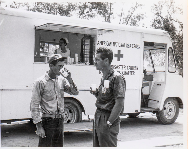 dc red cross car