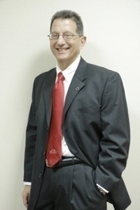 Dr Robert Spina