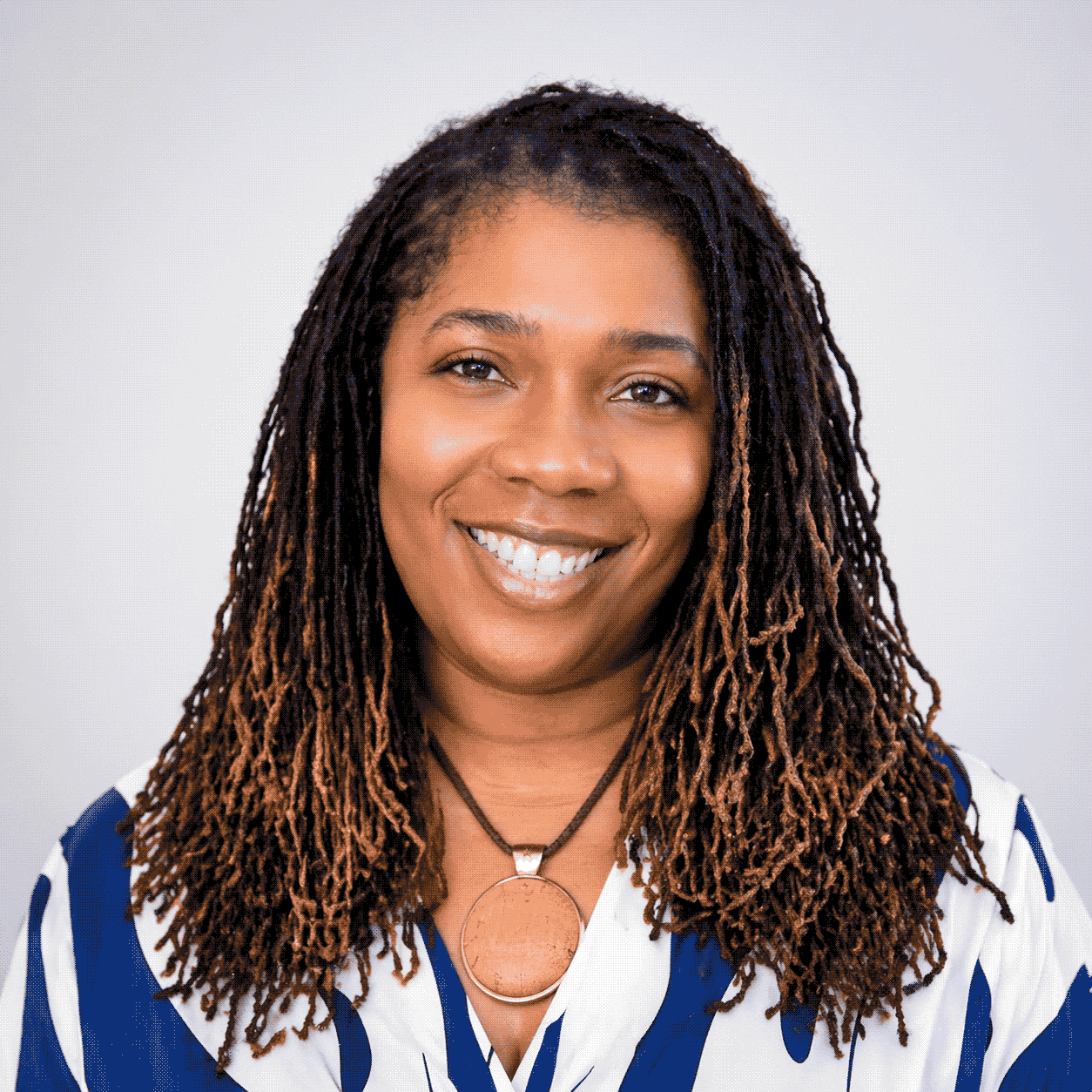 Kelly Brown Headshot