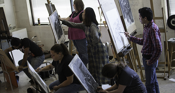 painting class at Lamar University