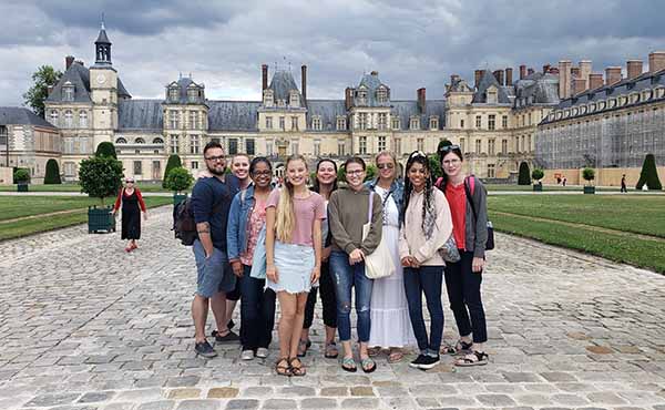 DSDE sudents in France for Study Abroad. 