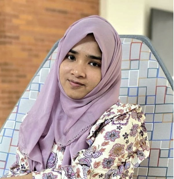 Nadia Tanha Headshot