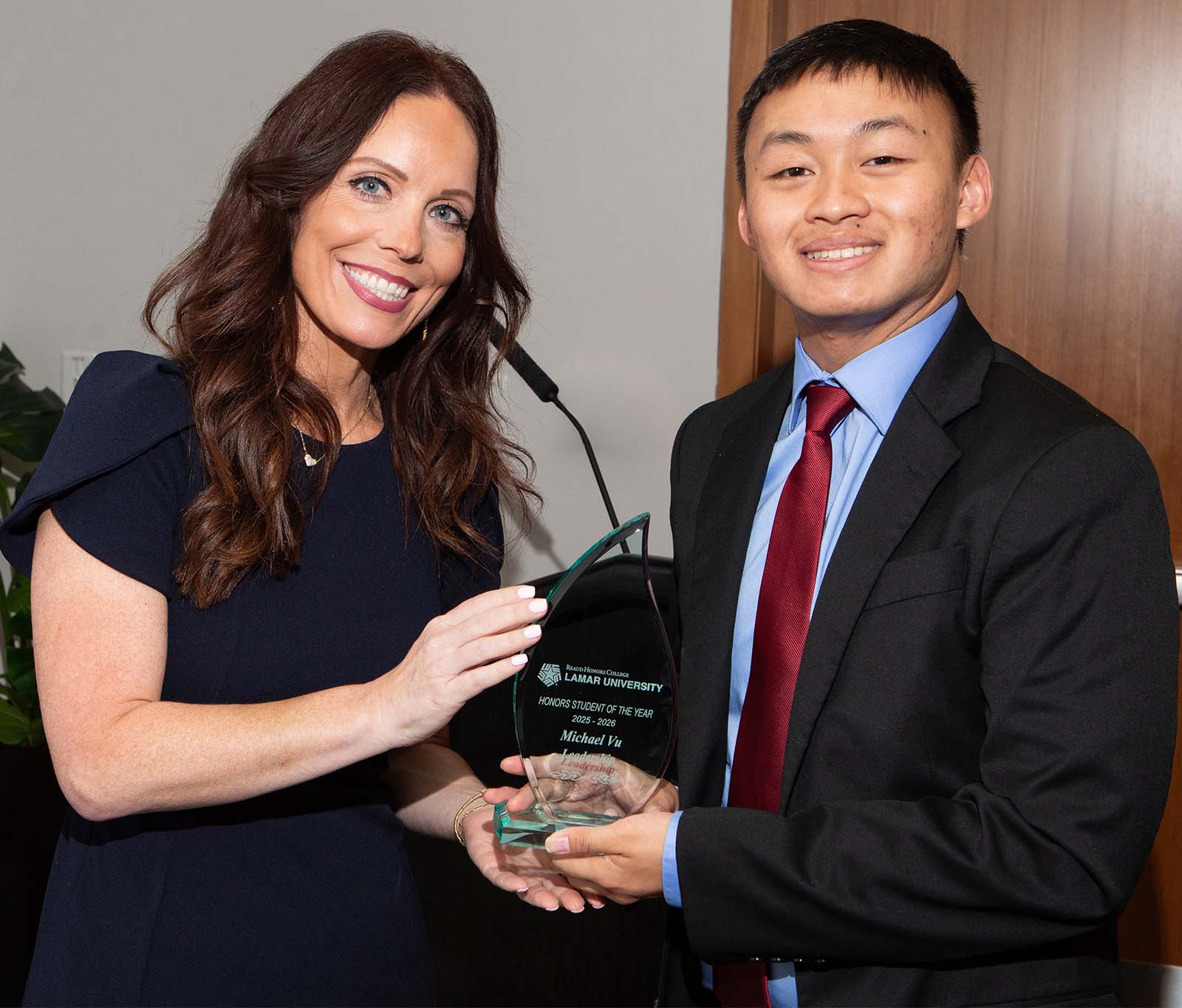 Honors Student of the Year-Leadership Michael Vu