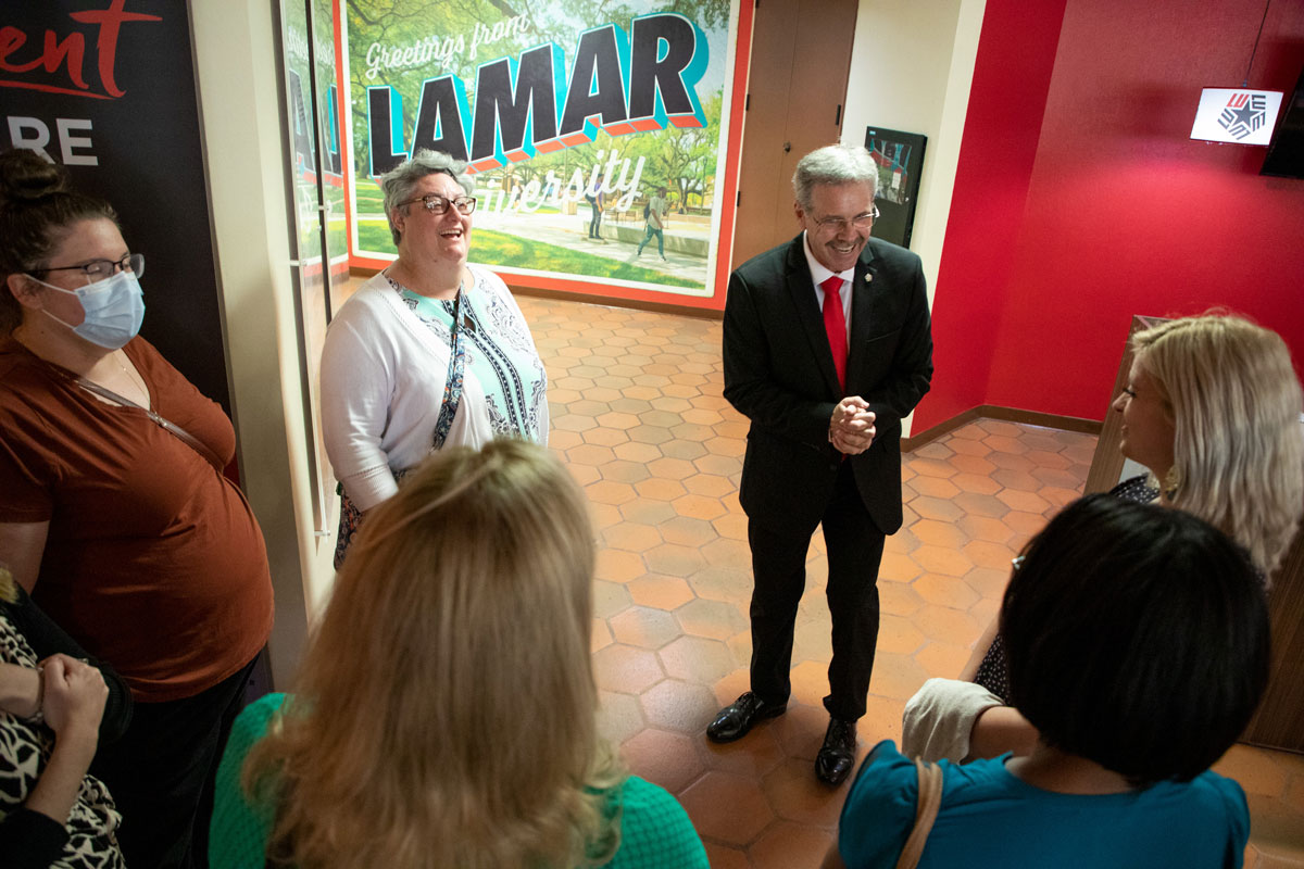 Dr. JaiM.E. Taylor Visits Lamar University 10