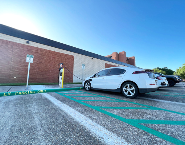 Lamar University, Entergy Texas partner to expand electric vehicle access
