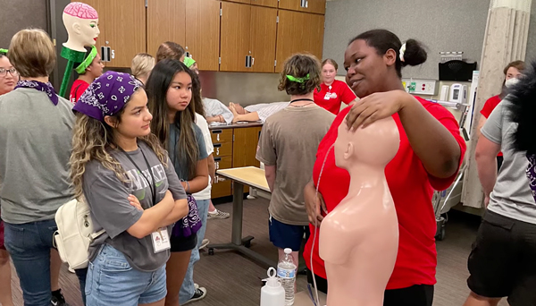 Nightingale Experience gives potential nursing students hands-on, unique opportunity