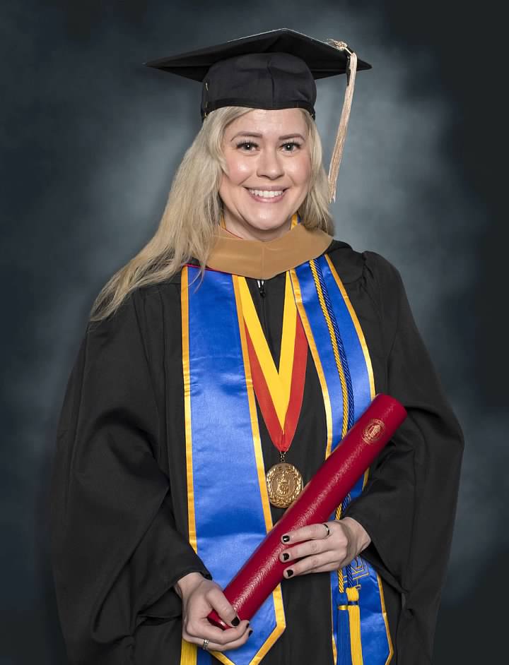 Jennifer Hamilton graduation headshot