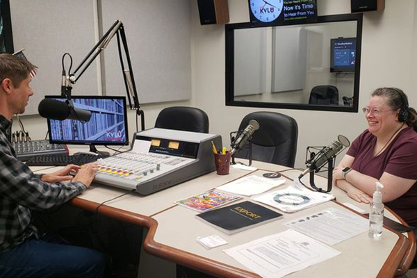 KVLU Public Radio aims to raise funds with “Success in Seven” spring fundraising campaign