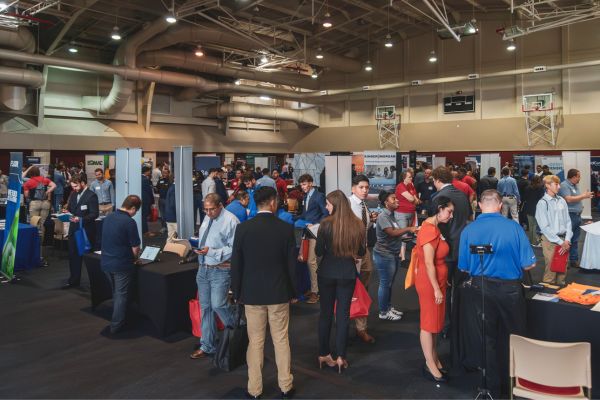 LU’s College of Engineering hosts largest career fair to date 