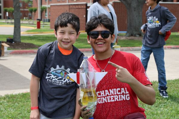 Discover Engineering event inspires young minds  