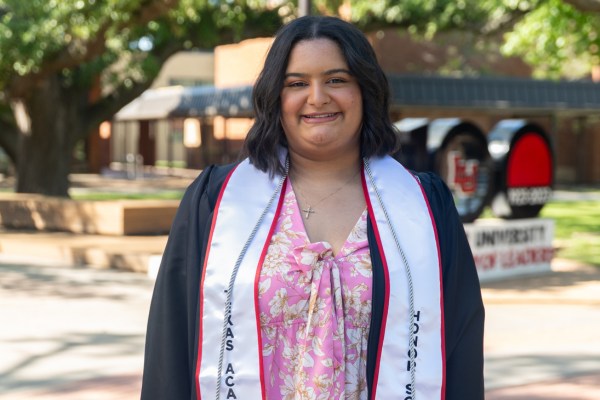 Kenidy Bennett of Texas Academy