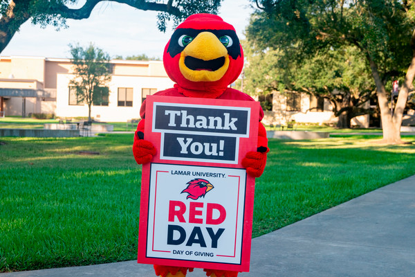 Fifth annual Red Day breaks donor record, raises over $100K 