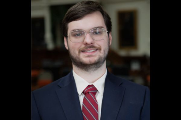 Political science graduate earns national Phi Kappa Phi fellowship 