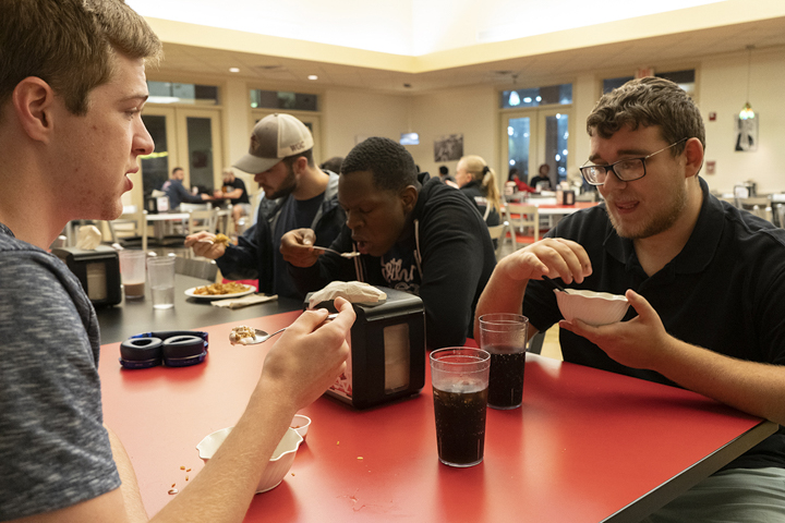 Students eat in the Brooks-Shivers Dining Hall, Monday. The dining hall offers a variety of foods during the week for students. UP photo by Delicia Rocha