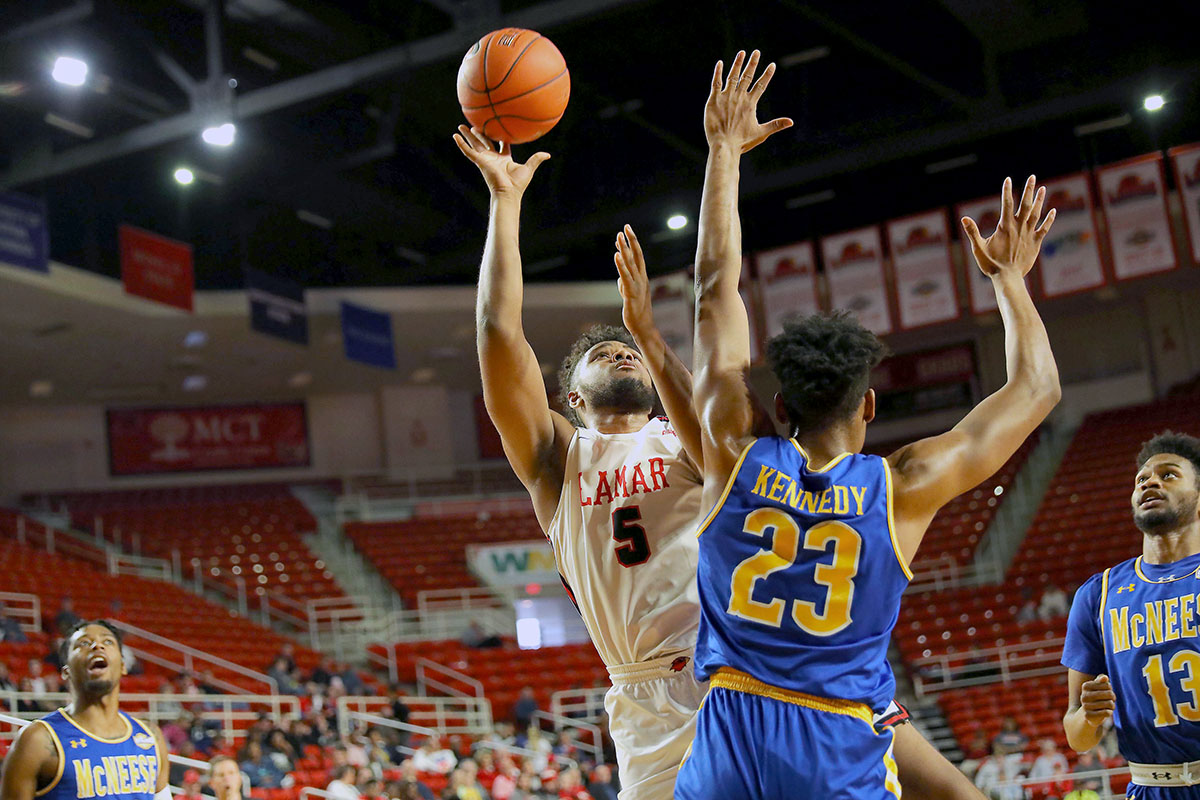 LU forward Avery Sullivan attacks the basket during the March 7  Southland Conference match up with McNeese State in the Montagne Center.